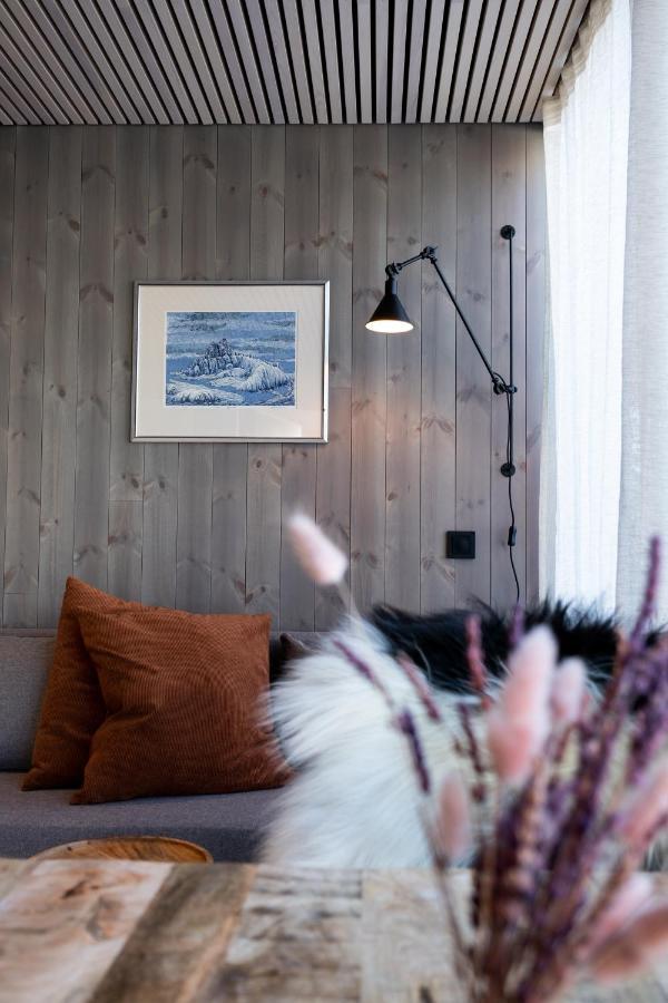Modern Apartment In Henningsvaer Exterior photo